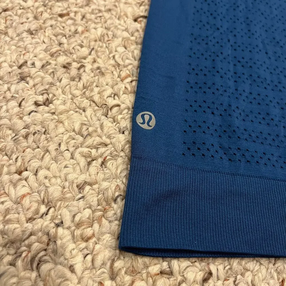 Lululemon Breeze By Muscle Tank Dark Blue 4/6 Athleisure Gym Workout Casual